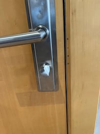 Front door lock doesnt work