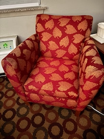 They replaced it with this. I need to elevate my legs to take pressure off my back. This is not acceptable