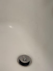 Not sure the tub was even cleaned