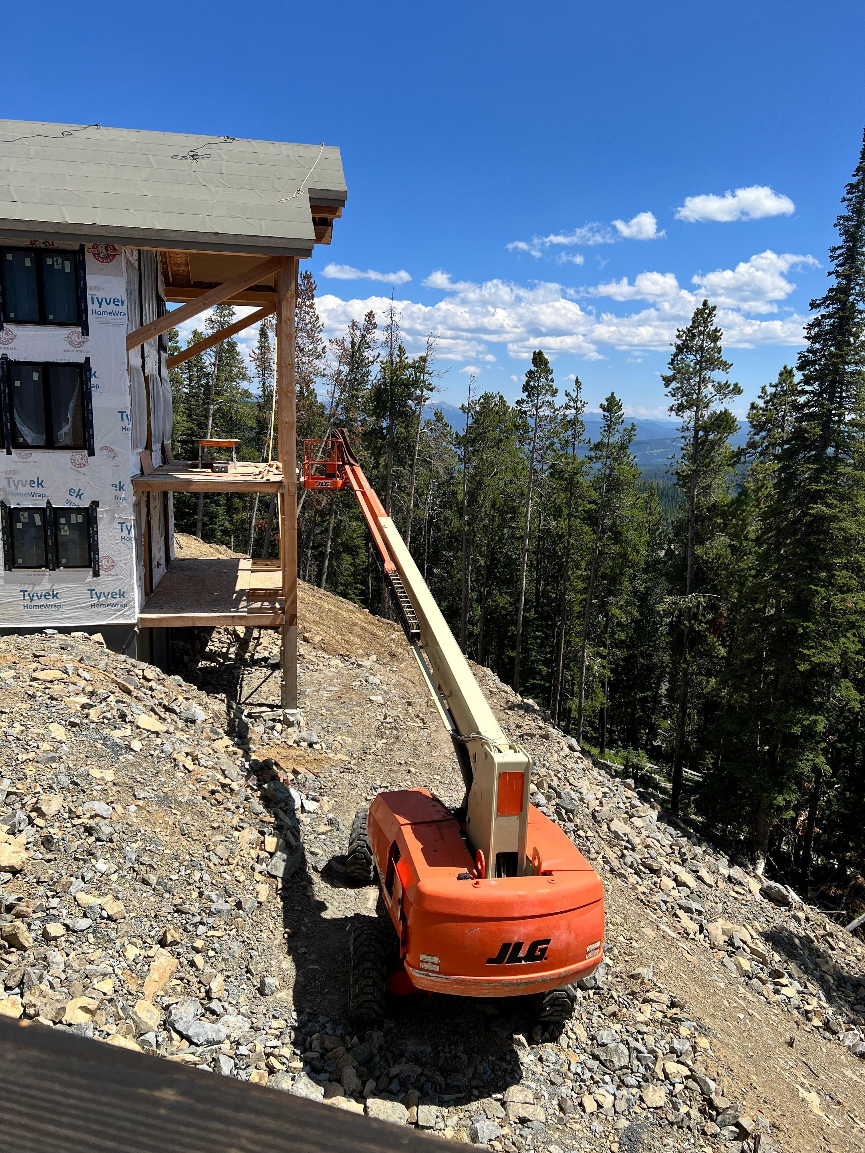 View directly from our balcony. Noise and lots of times from this machine including on Sunday and after 8pm in a week day…