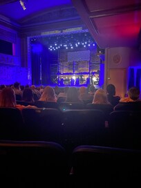 Apollo theater
Local historic community plays and shows in walking distance from apt