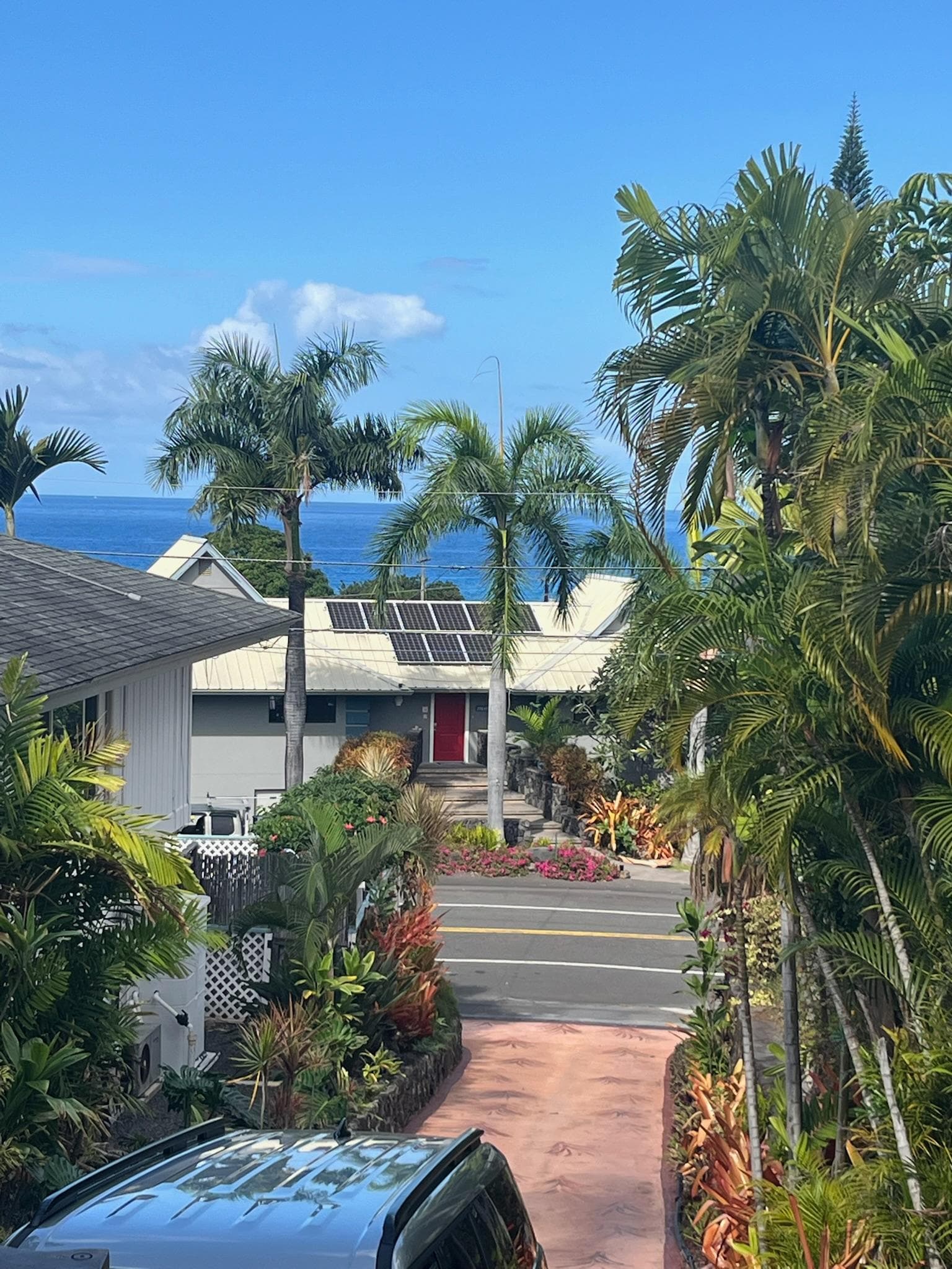 Ocean view from the lanai.