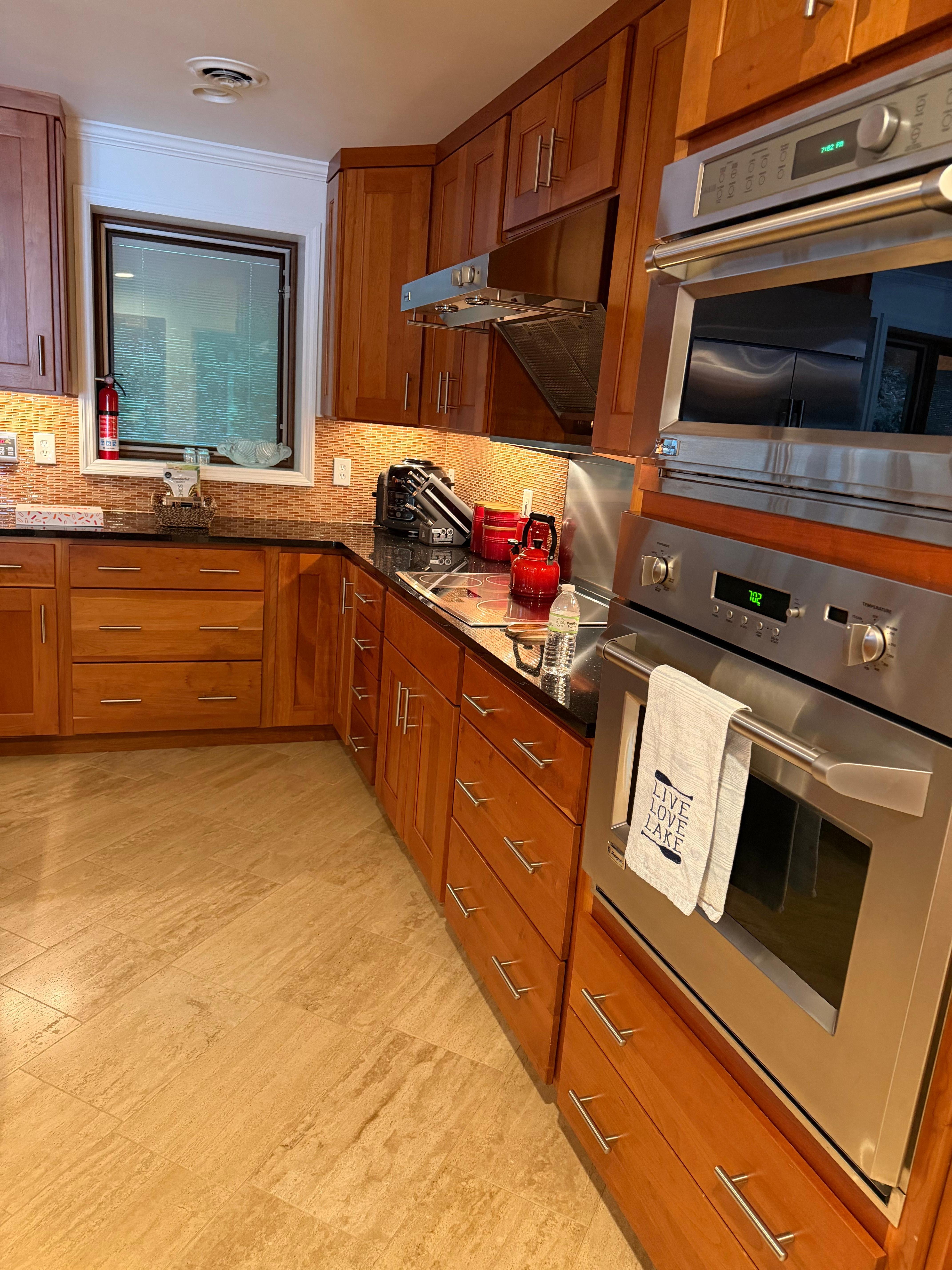 Wonderful microwave and spacious oven