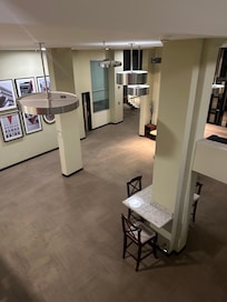 Lobby del segundo piso. Estas áreas muy limpias.