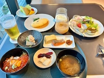 和朝食と平飼いたまごのオムレツなど