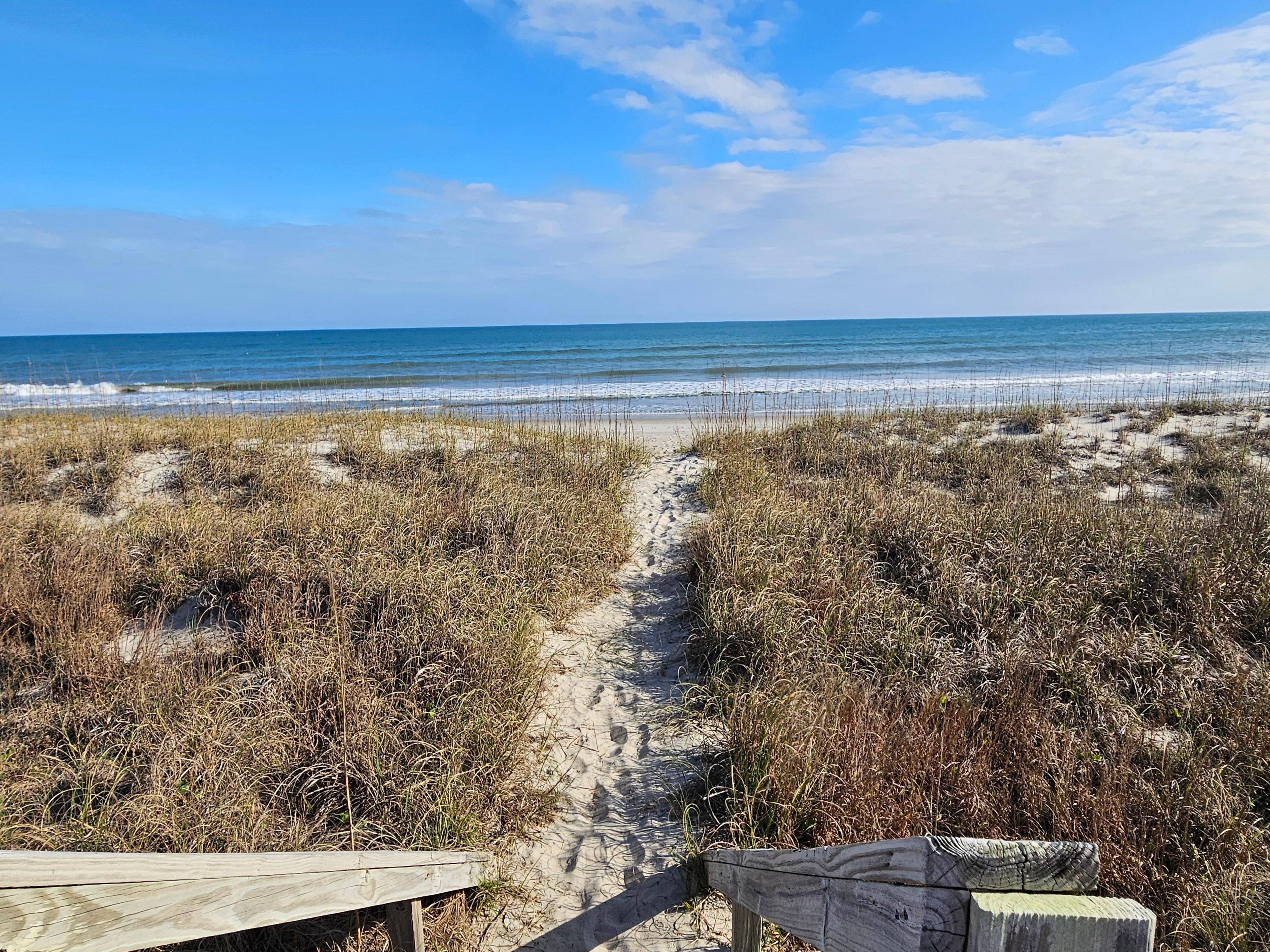 Walkway from the back deck to the beach 