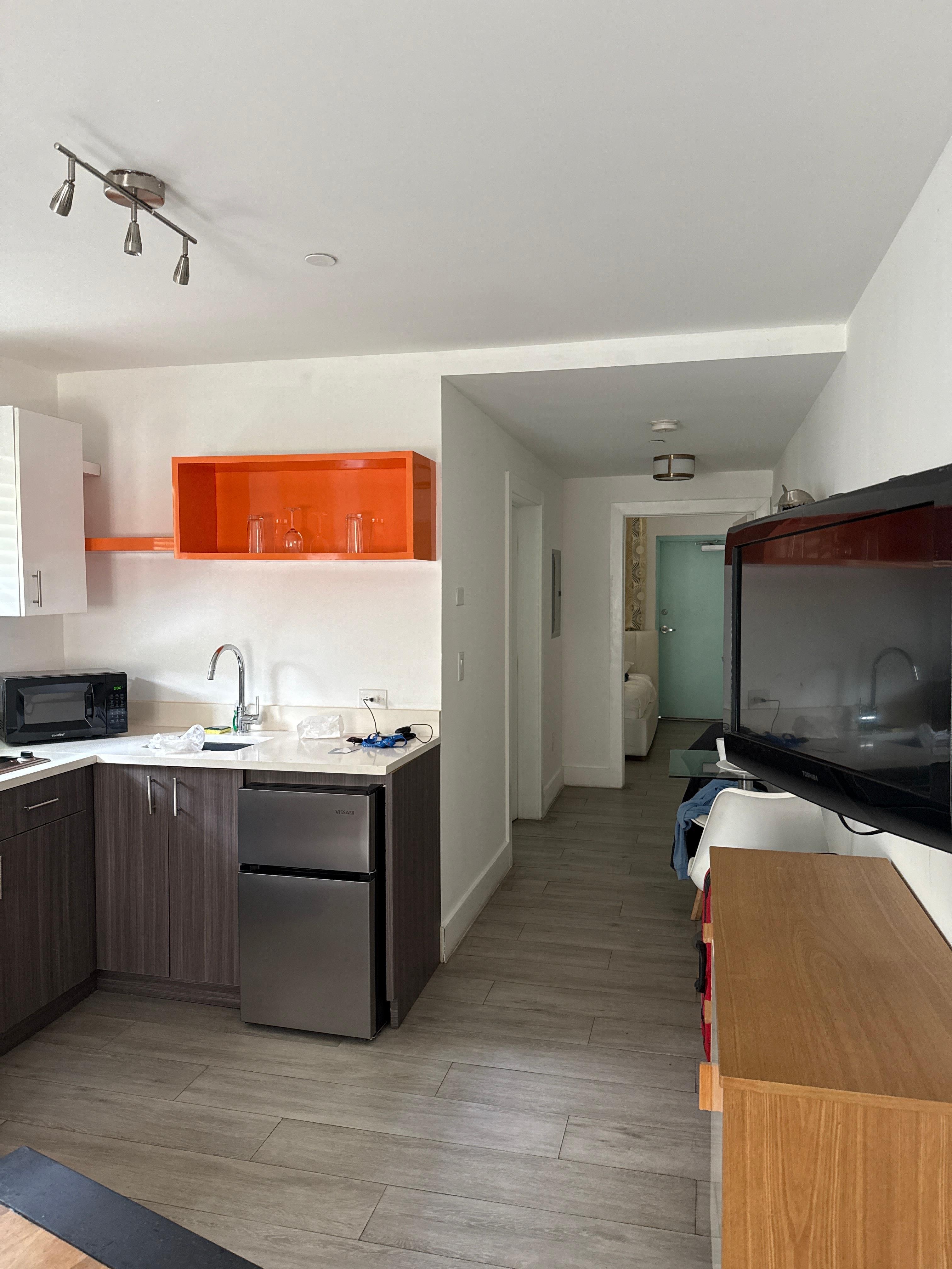 An amazing kingside bedroom