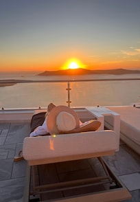relaxing golden hours🌅