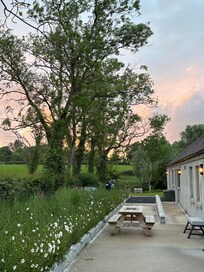picnic table behind the cottage
