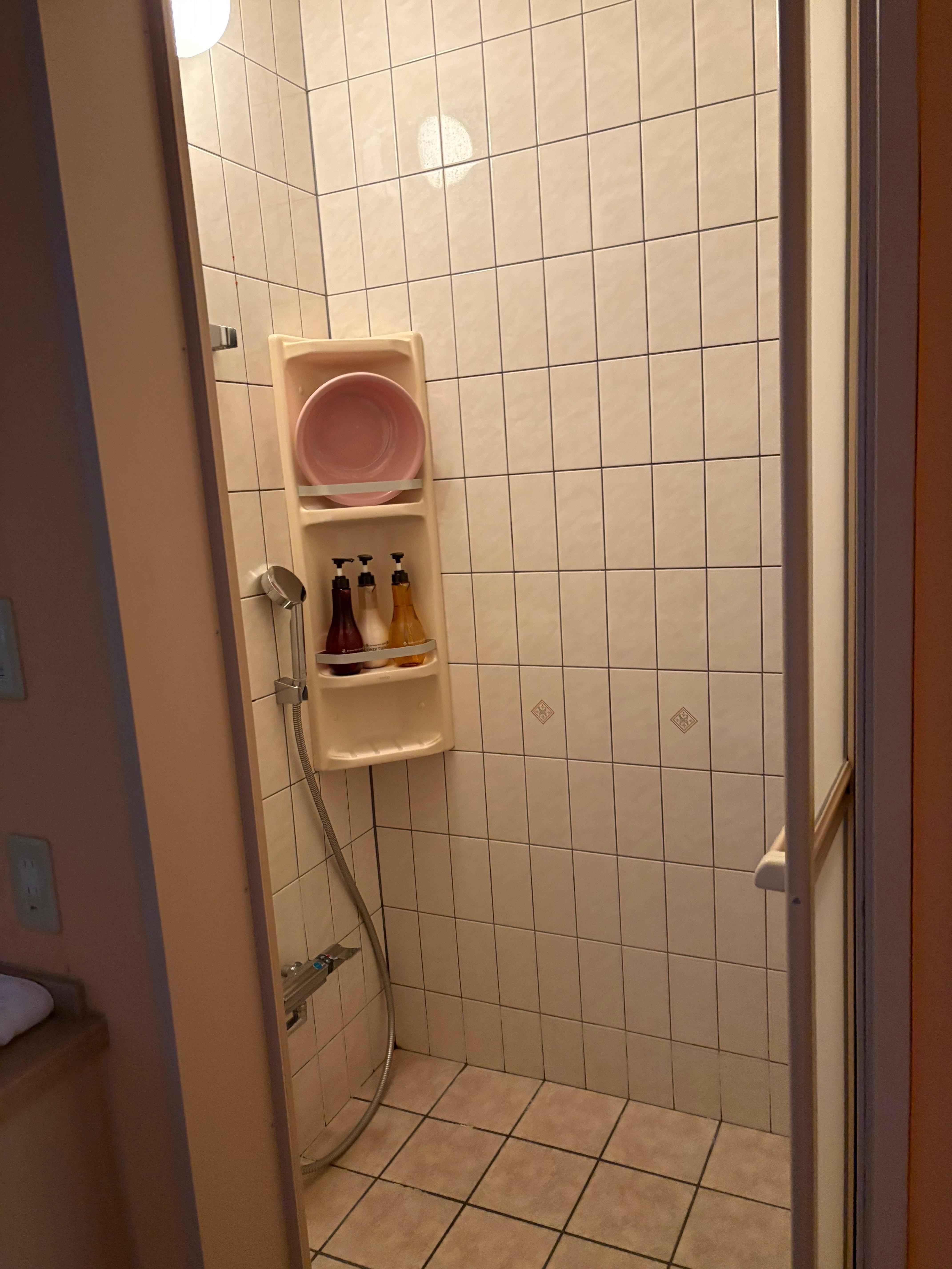 バスタブはありませんでした