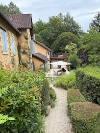 View of house from driveway