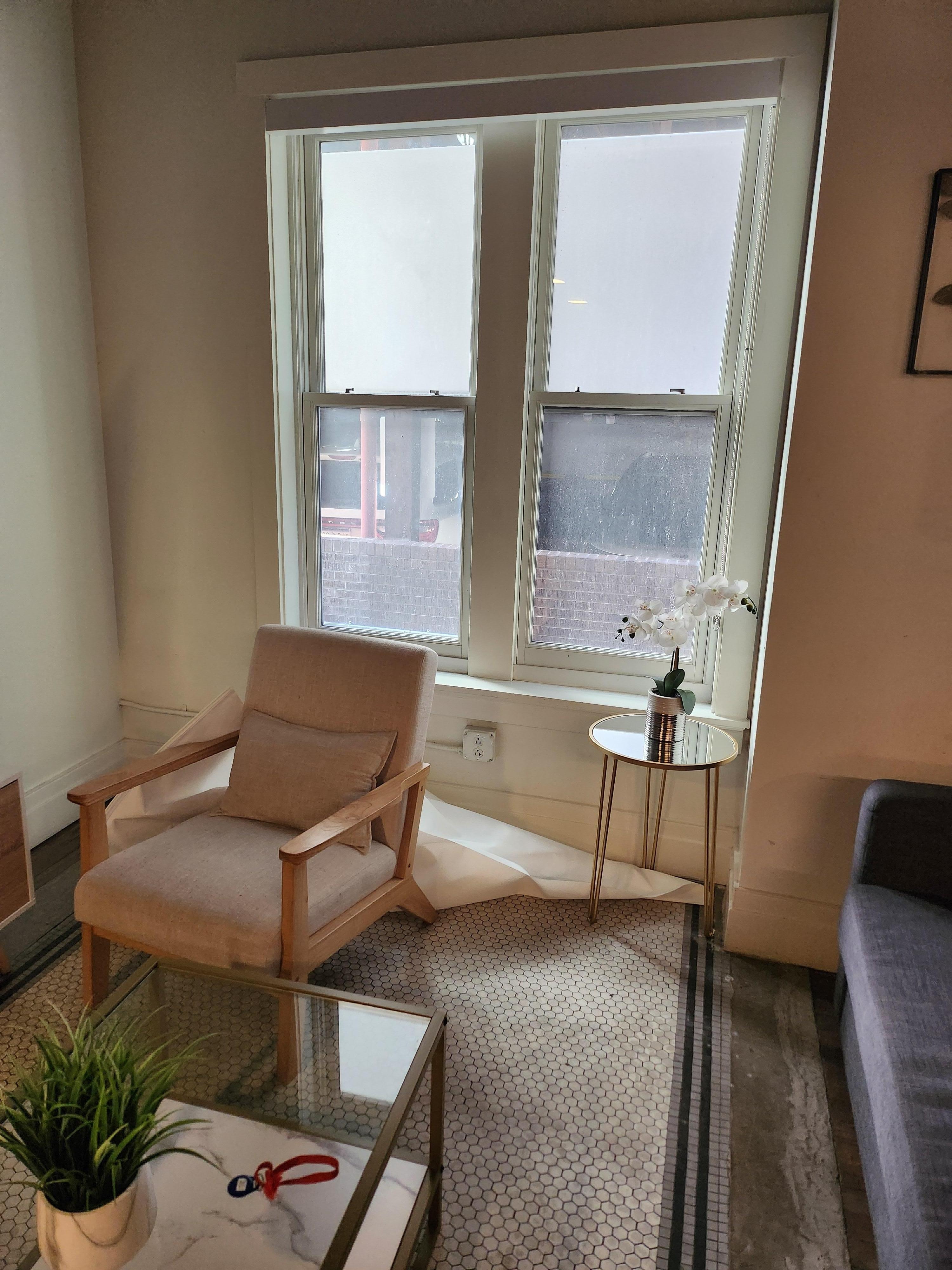 Curtains had completely detached from rod. Notified property owners claimed maintenance would be out to fix but one one ever showed up. 