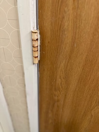 Rusty door hinges