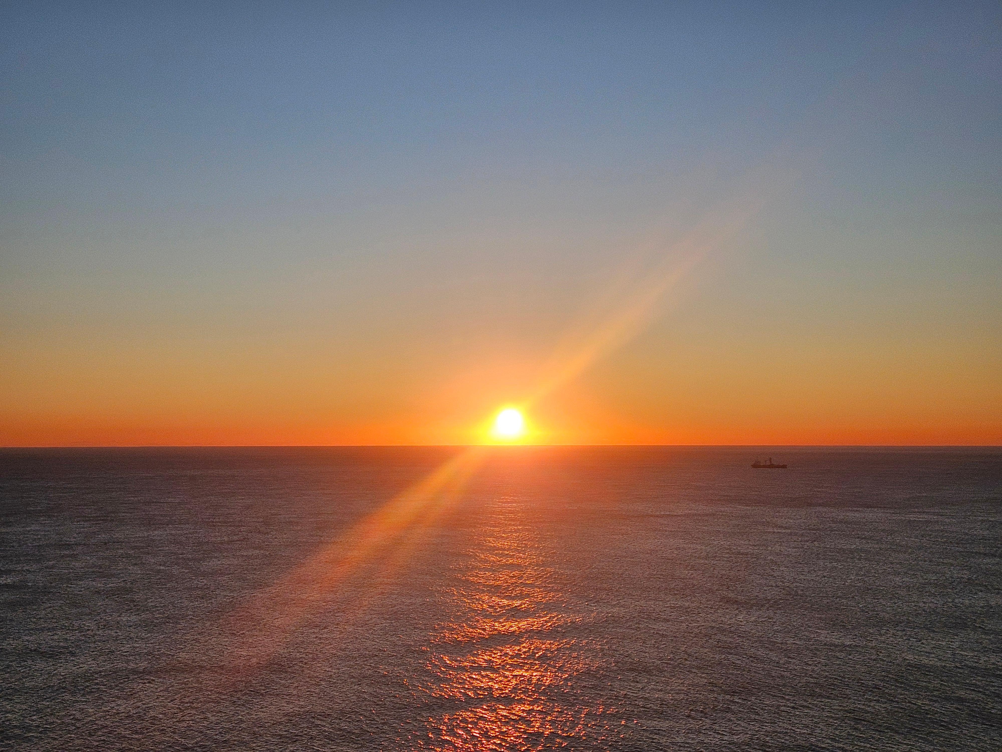 호텔에서 해돋이 감상