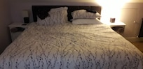 King size bed