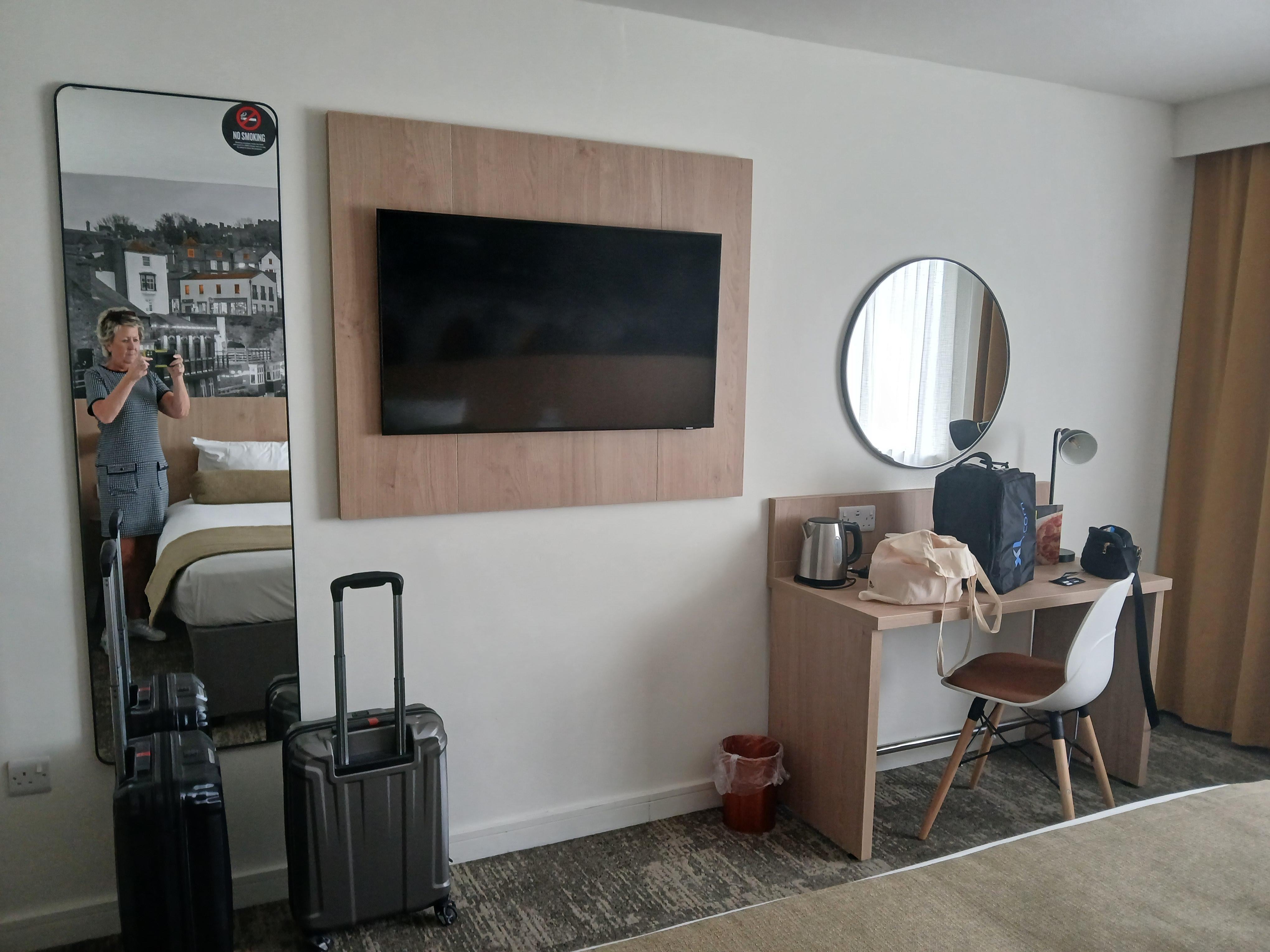 Lovely size tv 