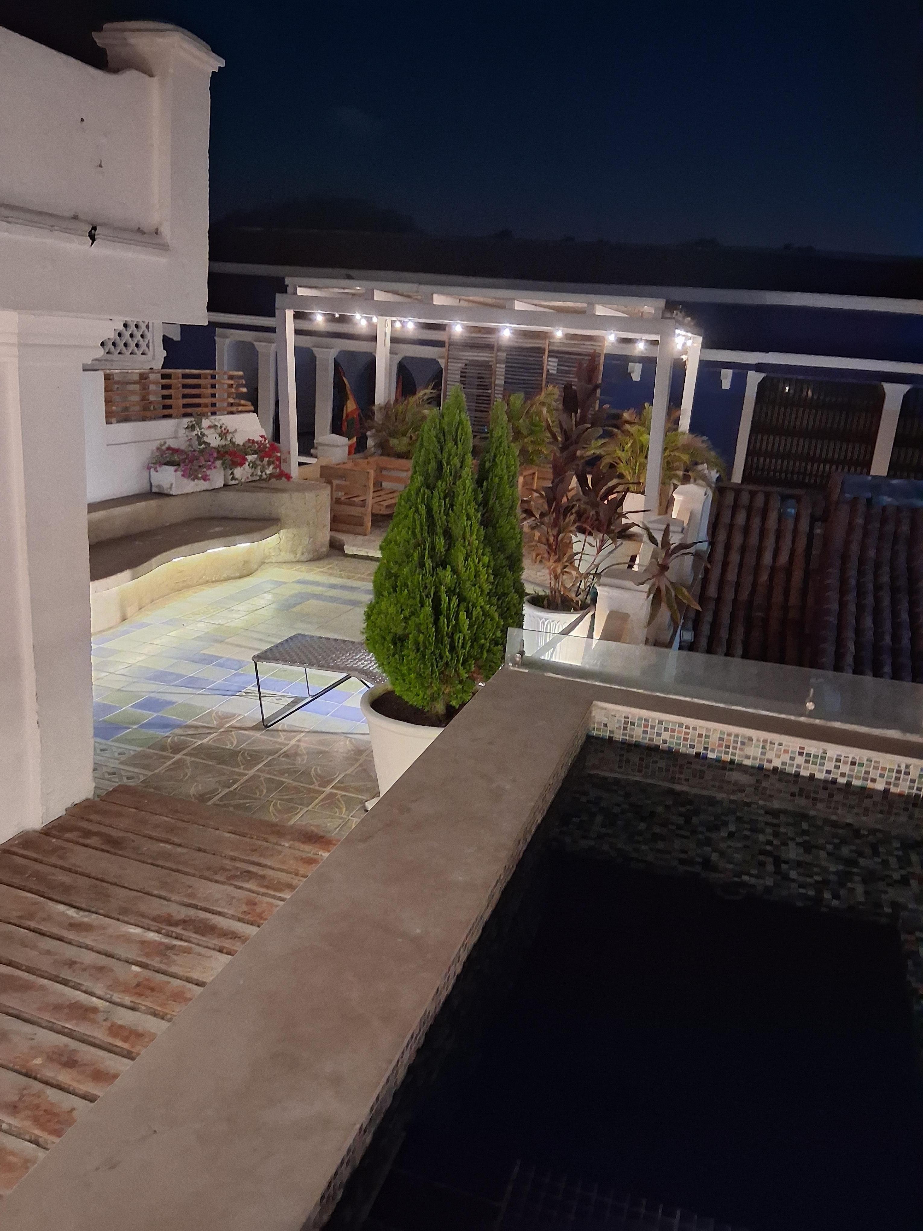 Terrasse avec jacuzzi