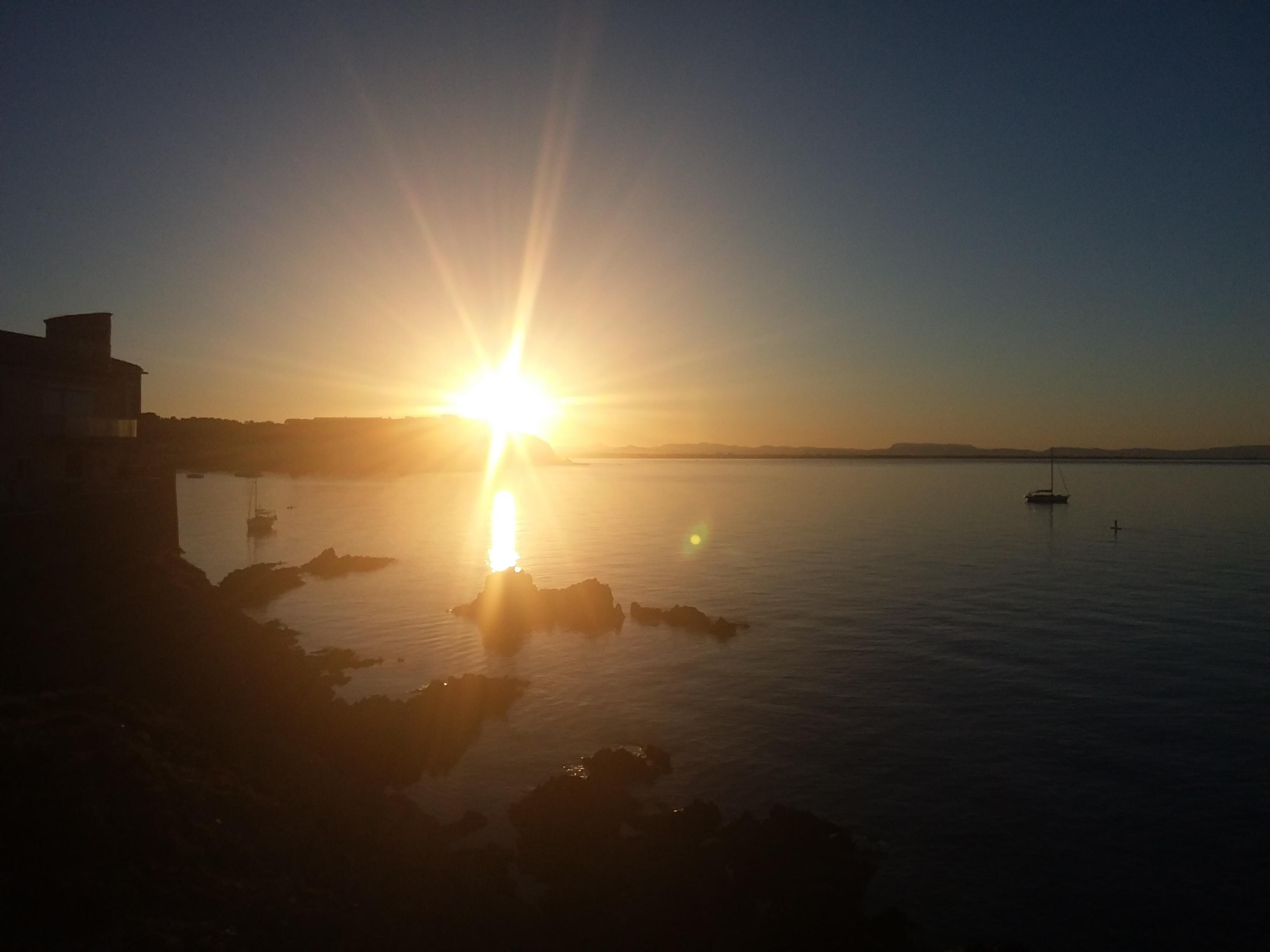 Coucher de soleil avec vue sur Collioure depuis l'appartement