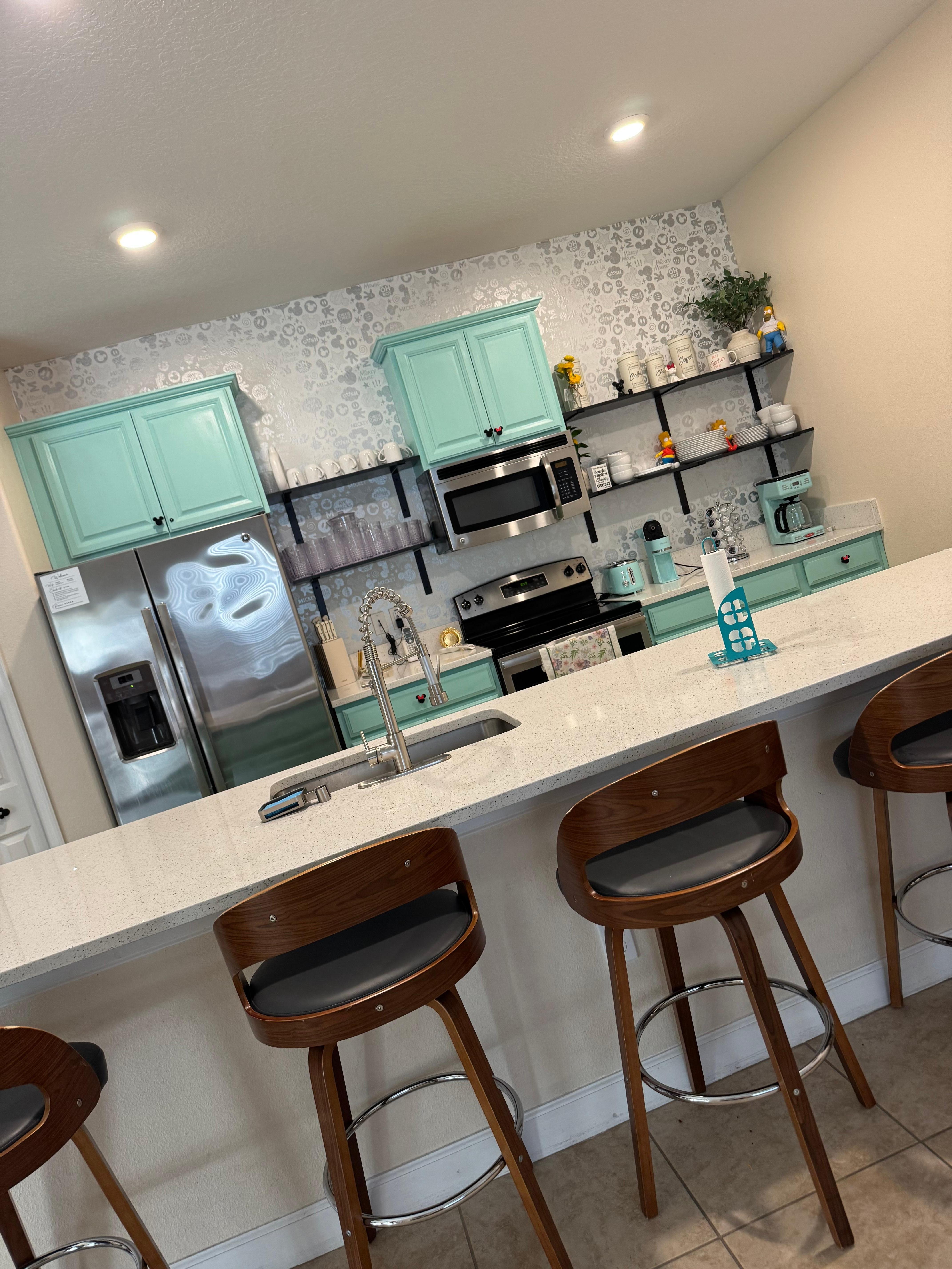 Kitchen was amazing! If we needed it, it was provided! 