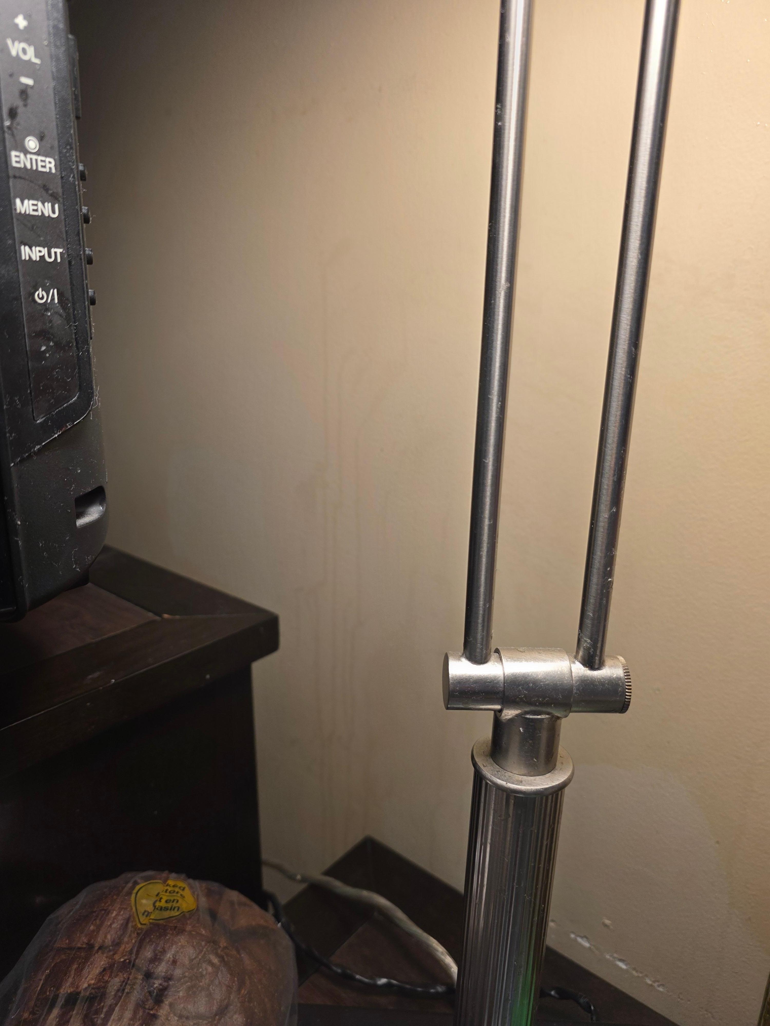 Stains on the wall, nothing wiped down