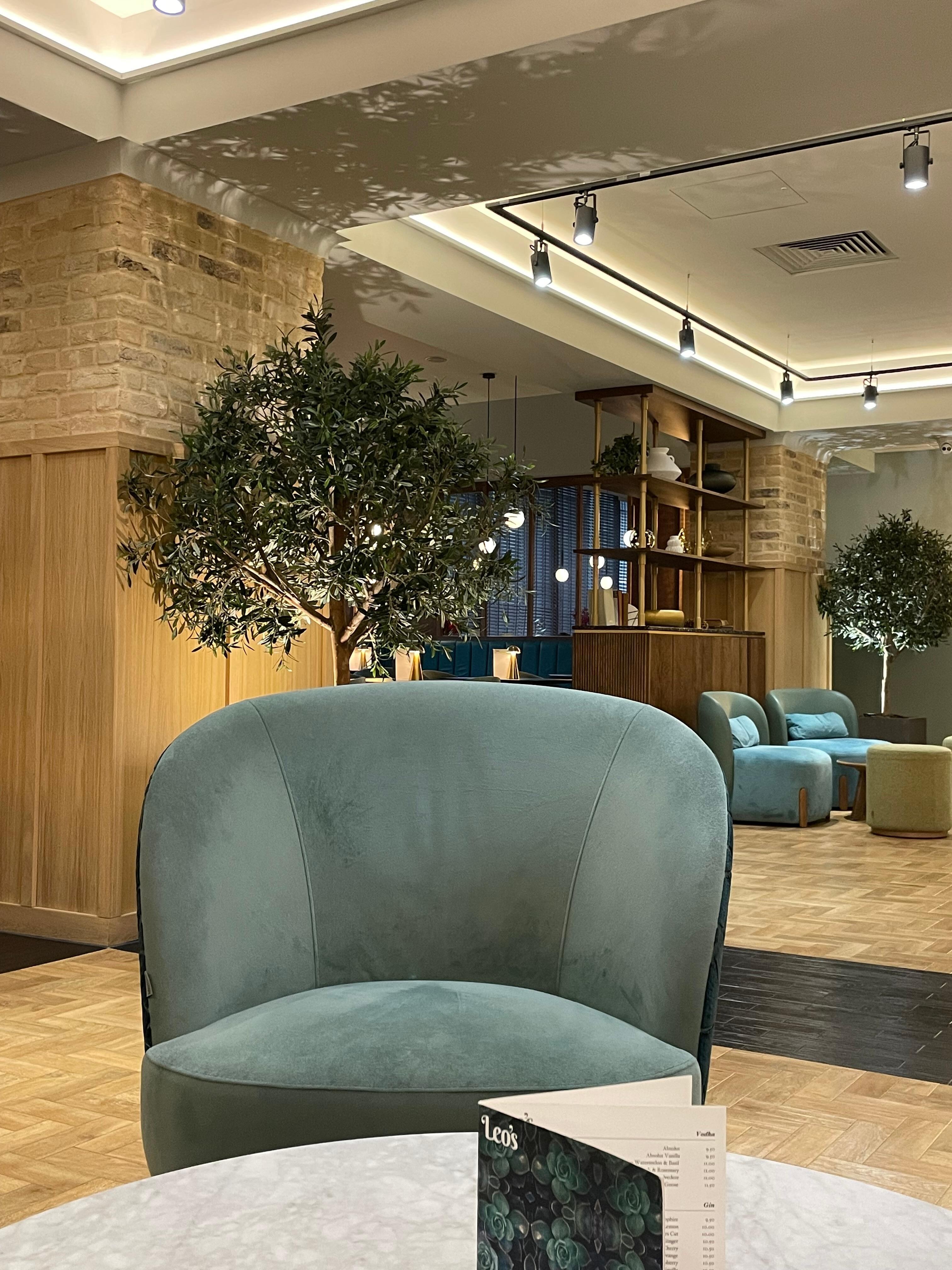 Bar/lounge area