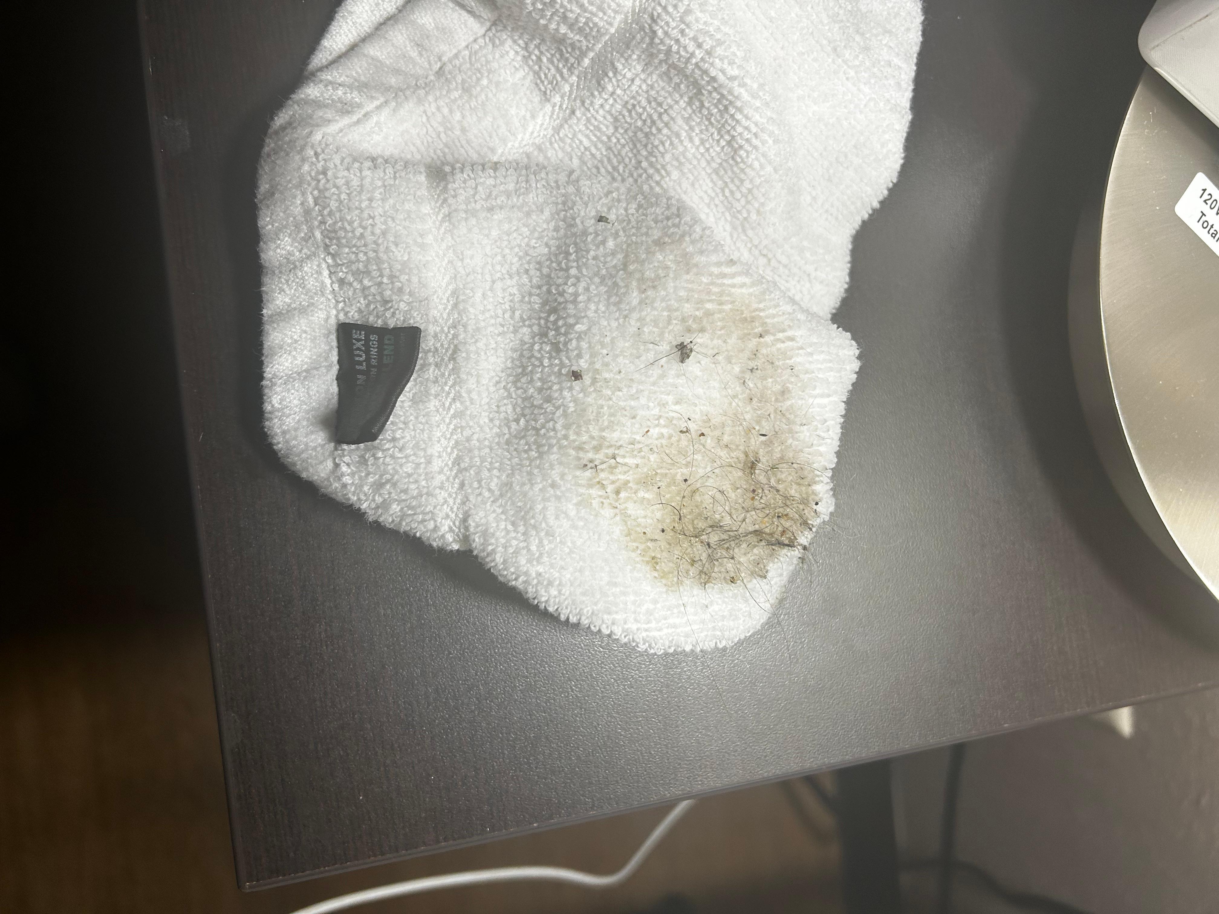 one wipe of bathroom floor