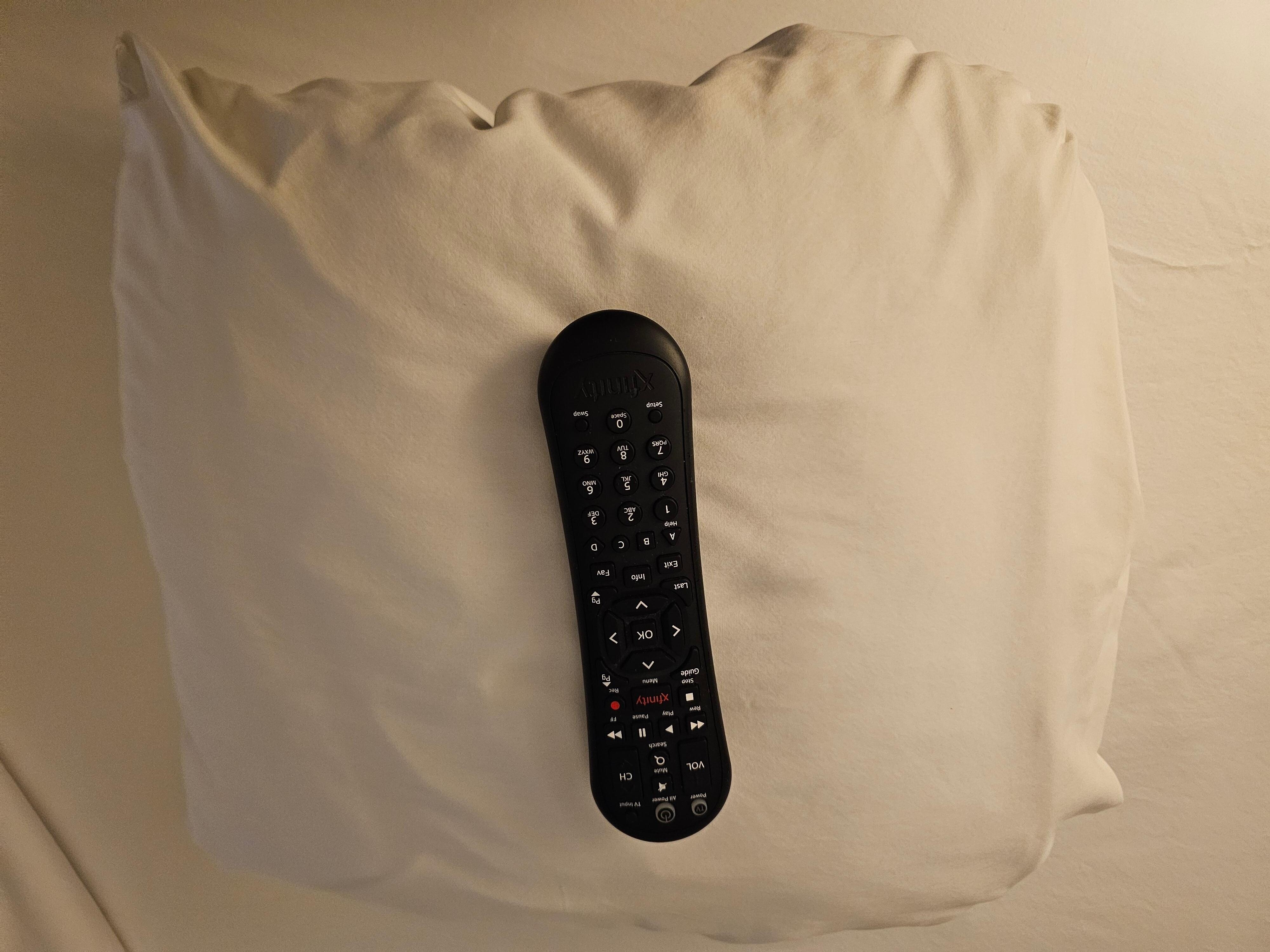 Pillow size compared to the remote 
