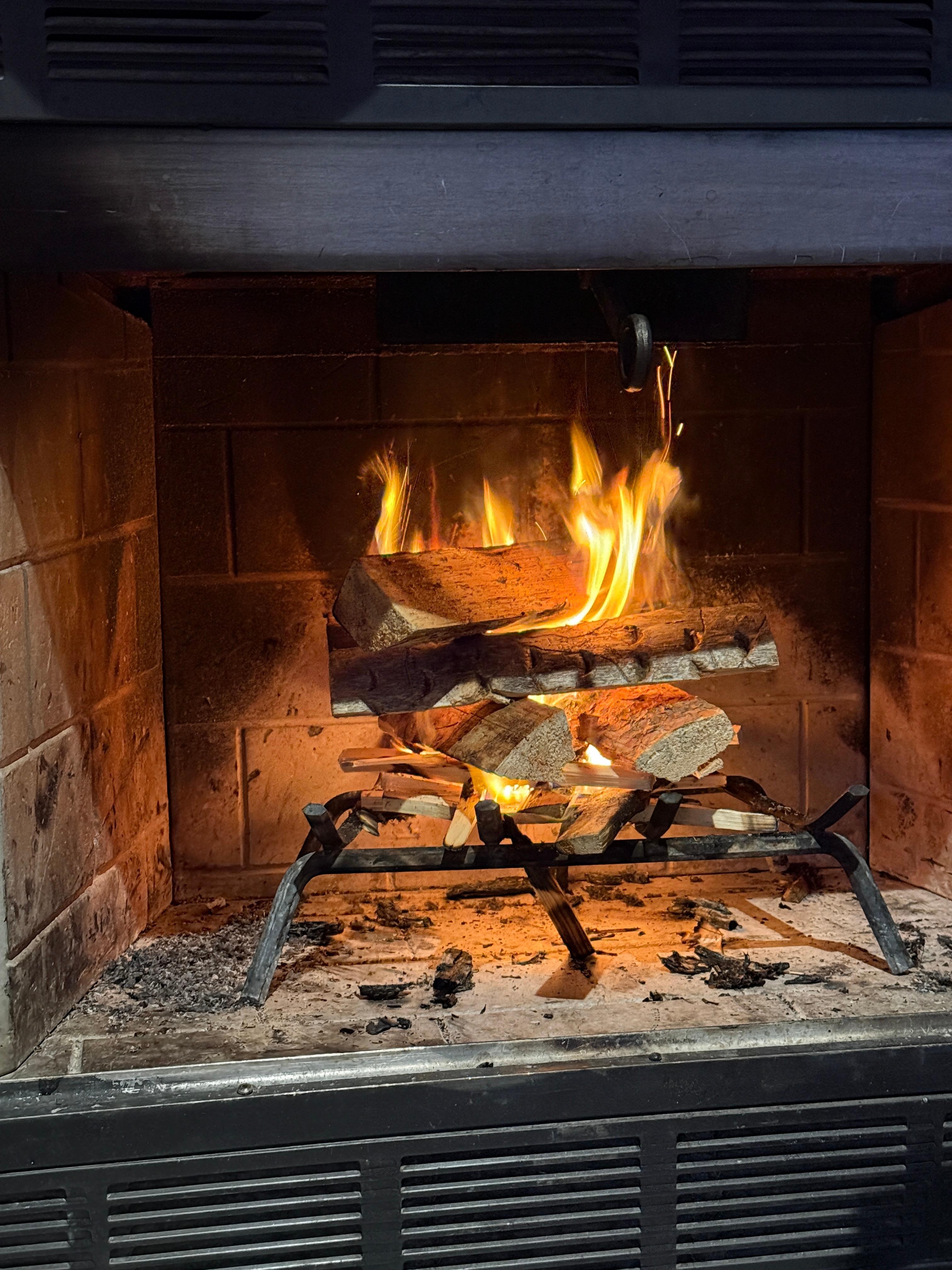 Grate inside was a bit small, wood would fall off easily.
