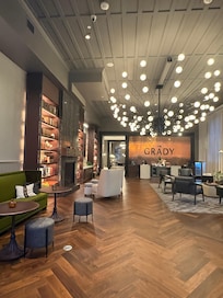 Beautiful and welcoming lobby!