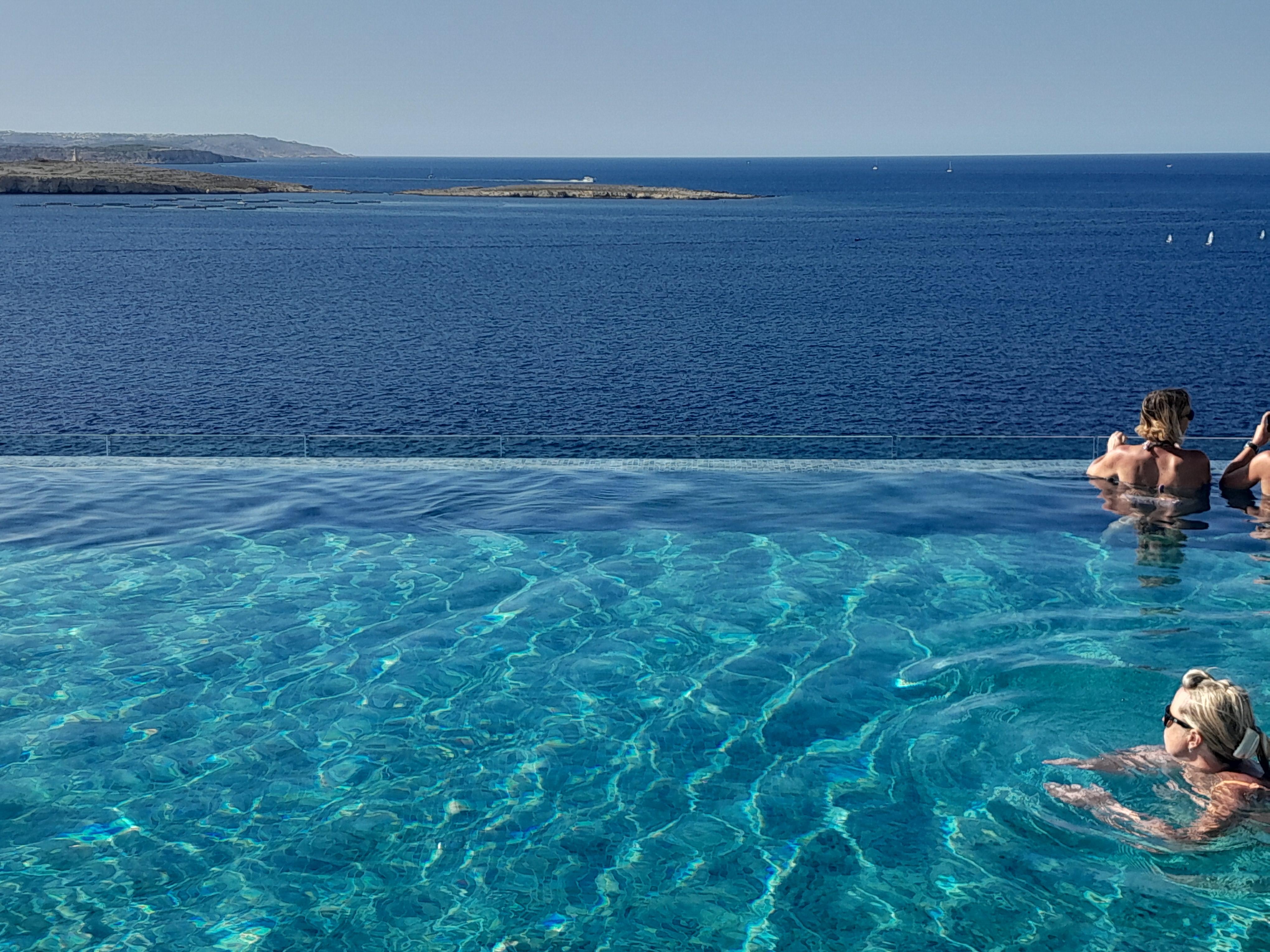 Infinity pool amazing .