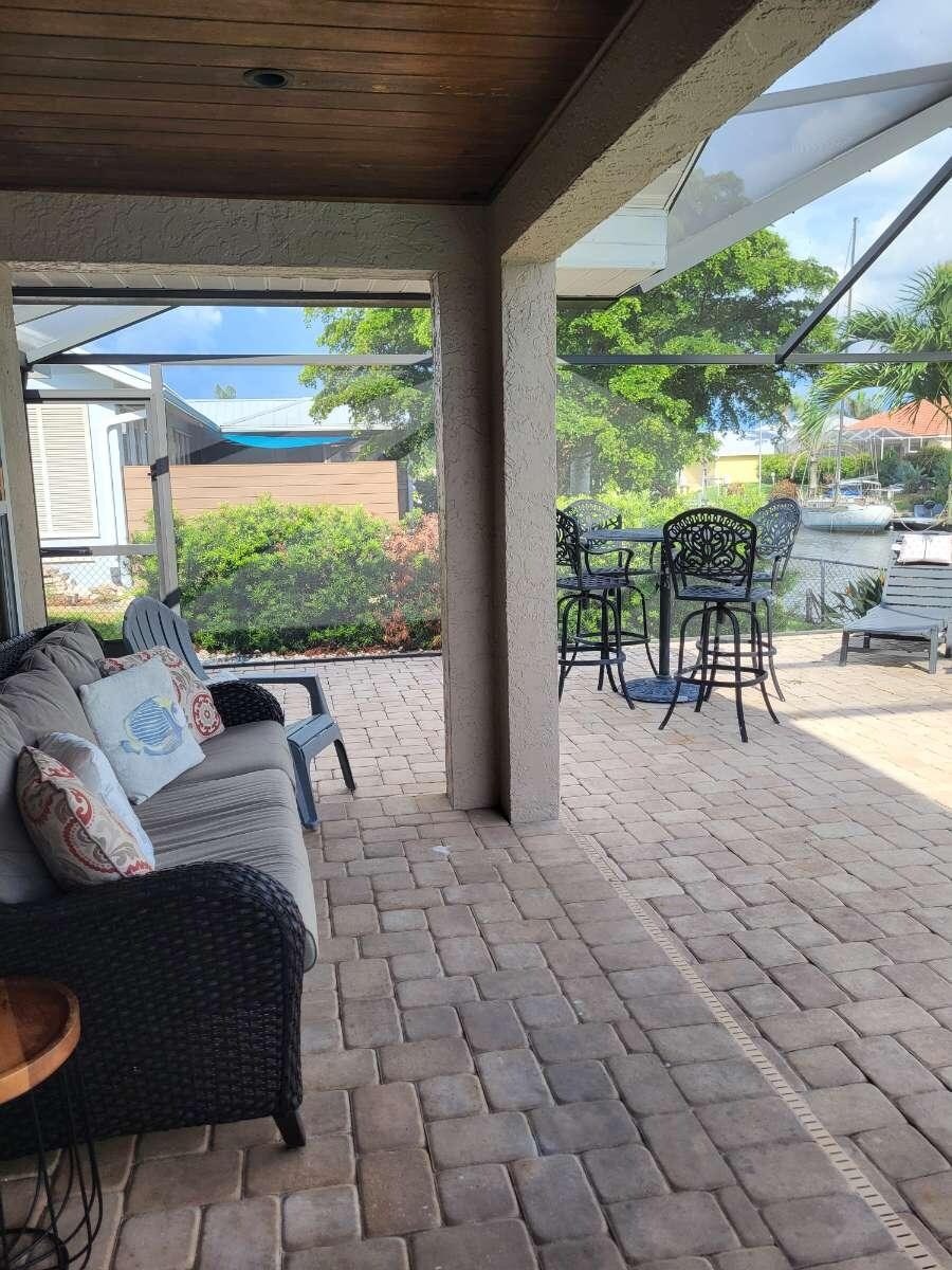 Love the lanai!