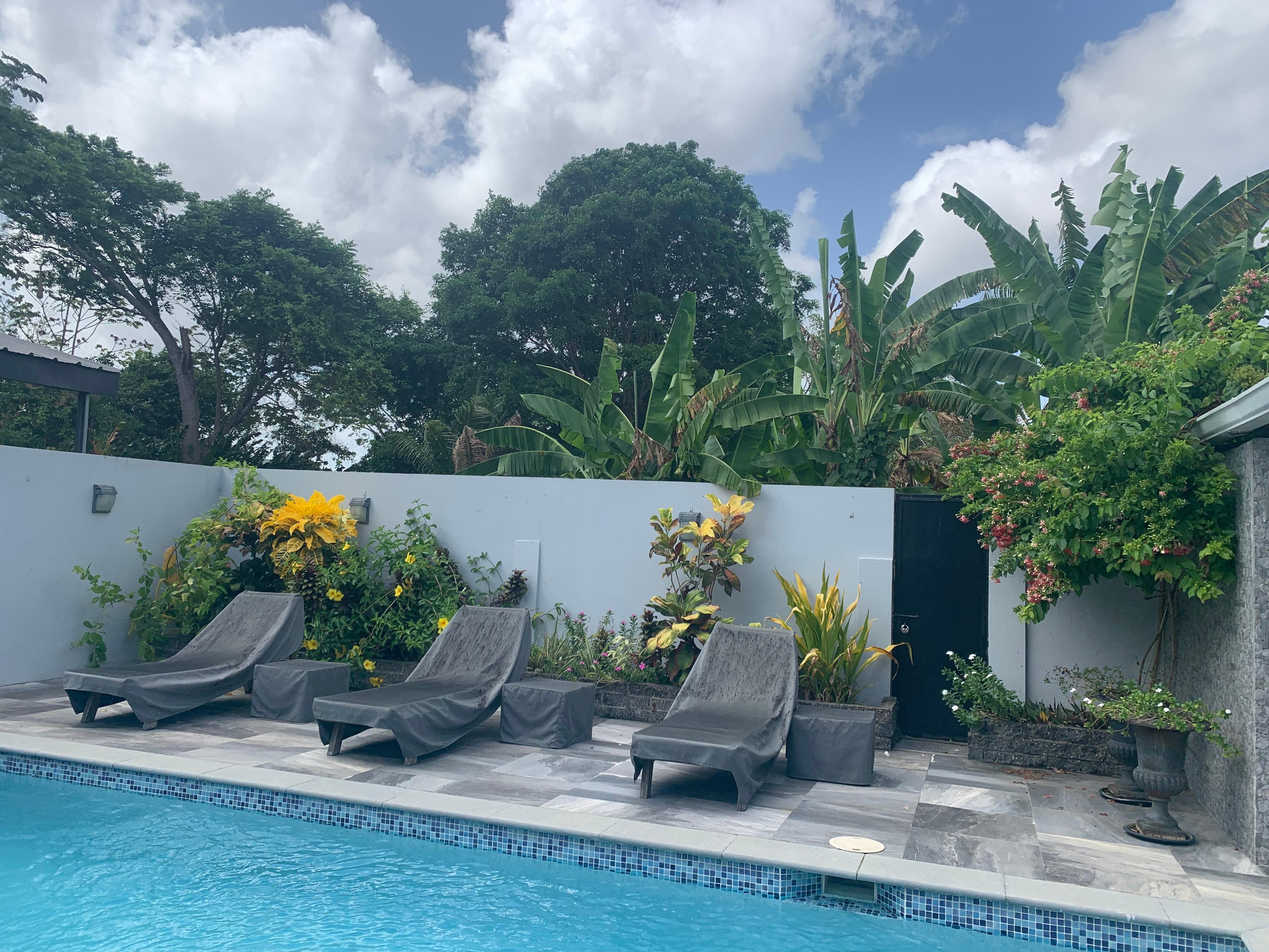 Pool area 