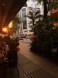 Ground floor seating area