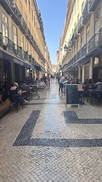 nearby rua augusta