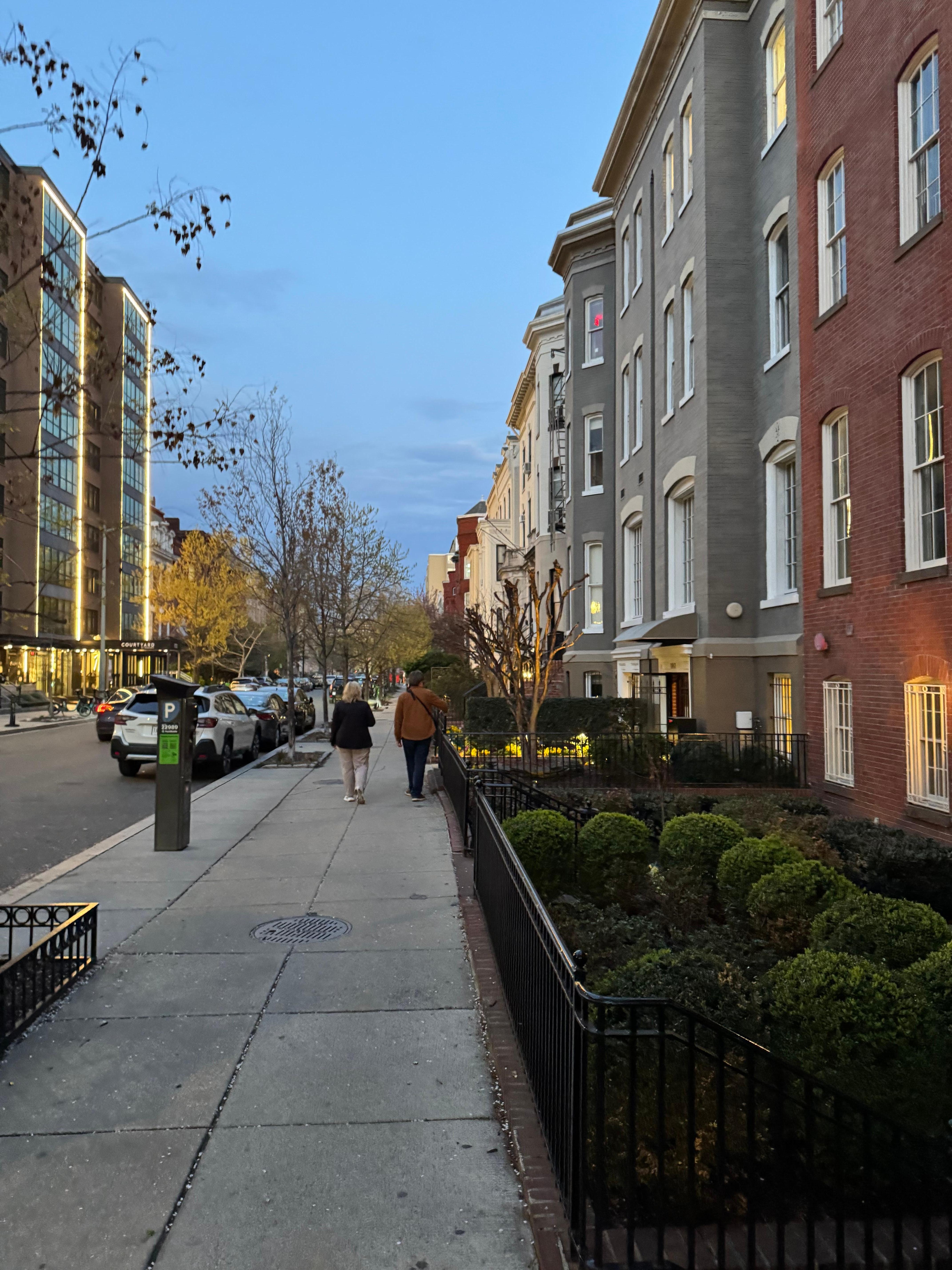 Courtyard Marriott is in a lovely neighborhood (see on left with lights)
