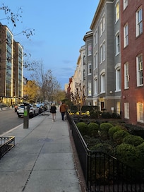 Courtyard Marriott is in a lovely neighborhood (see on left with lights)