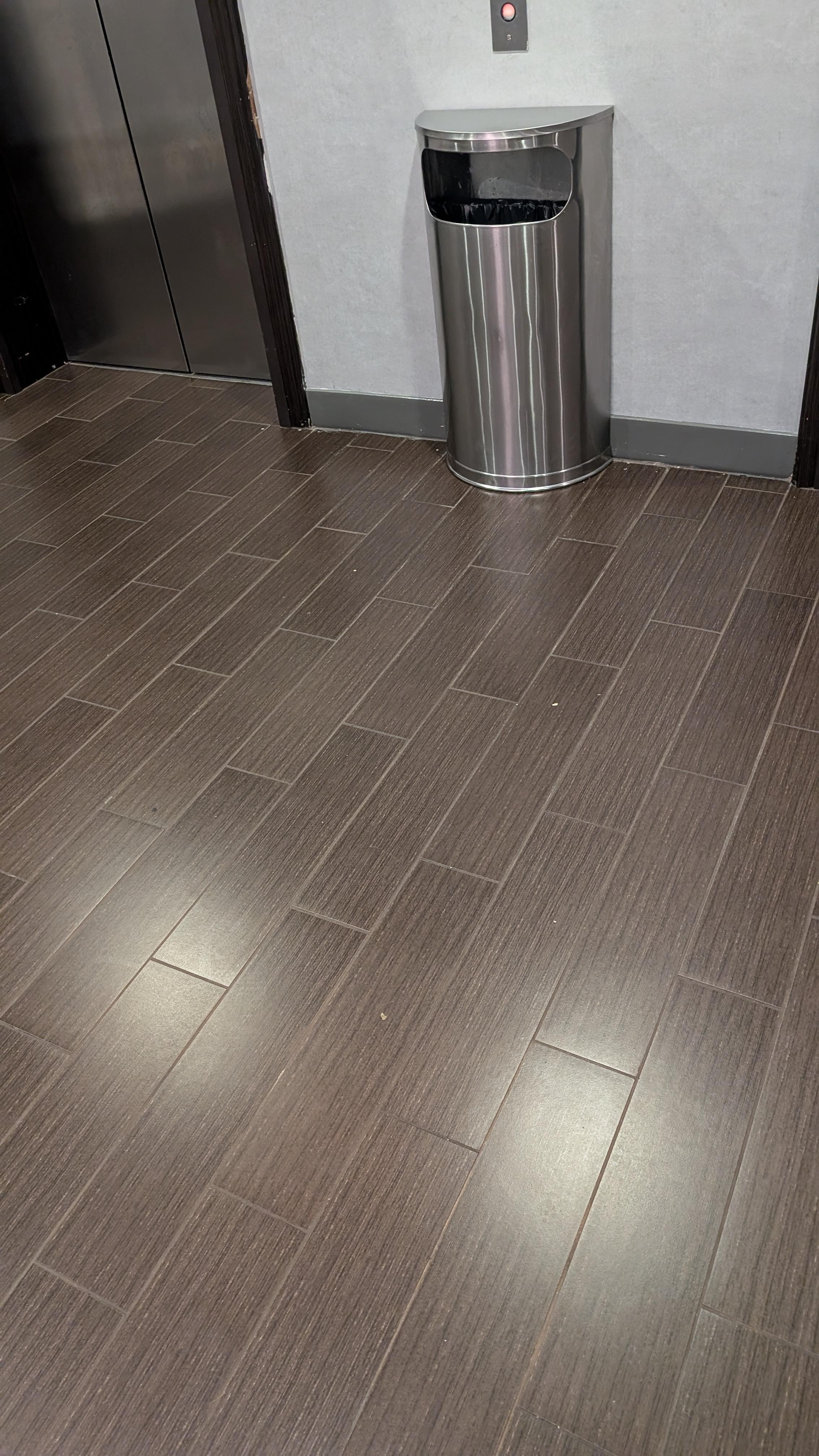 Dirty floor on one floor.