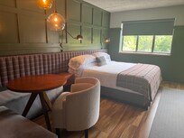 Beautiful room (first room 206 )