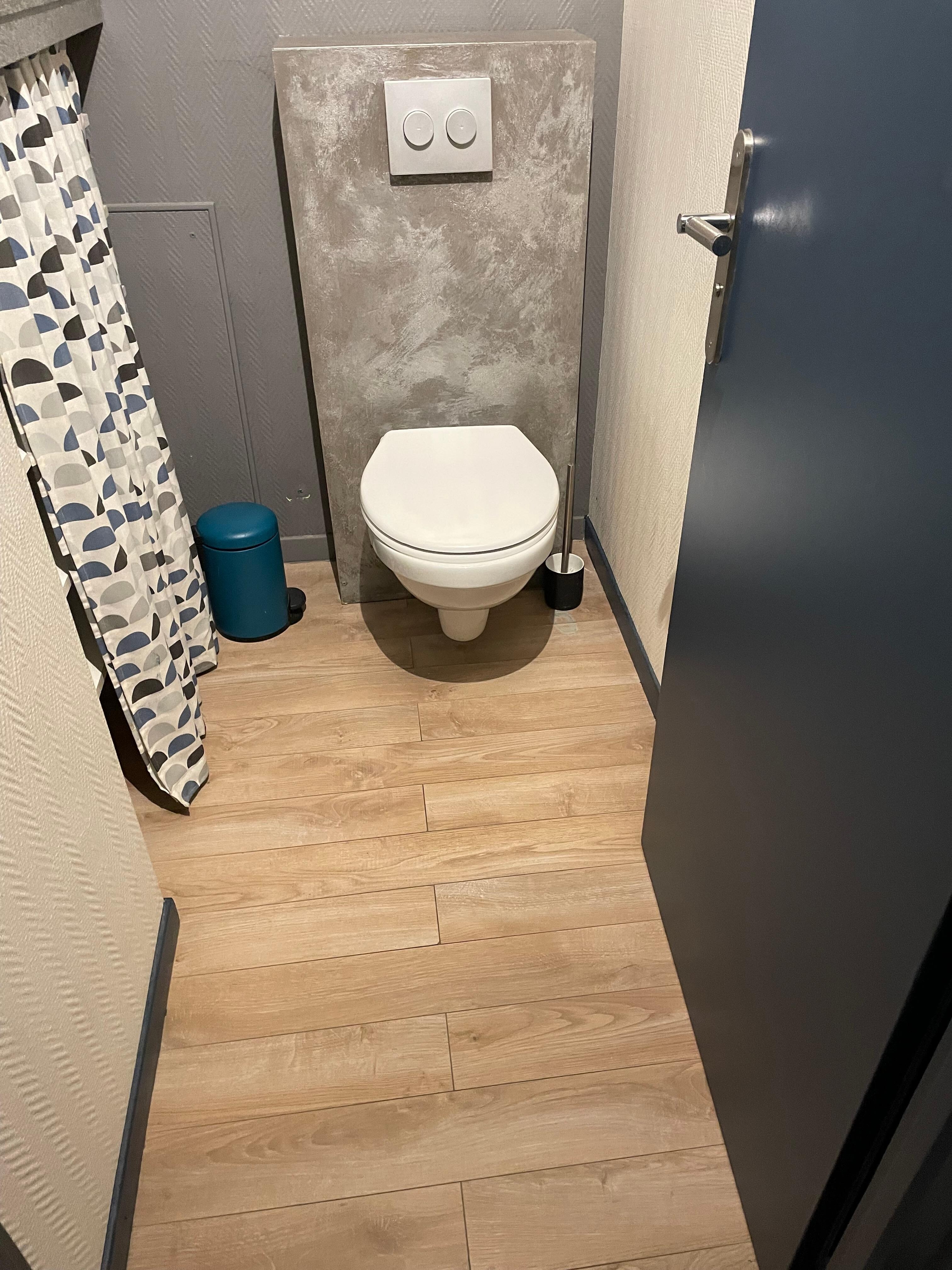 Here is the picture of the only one toilet