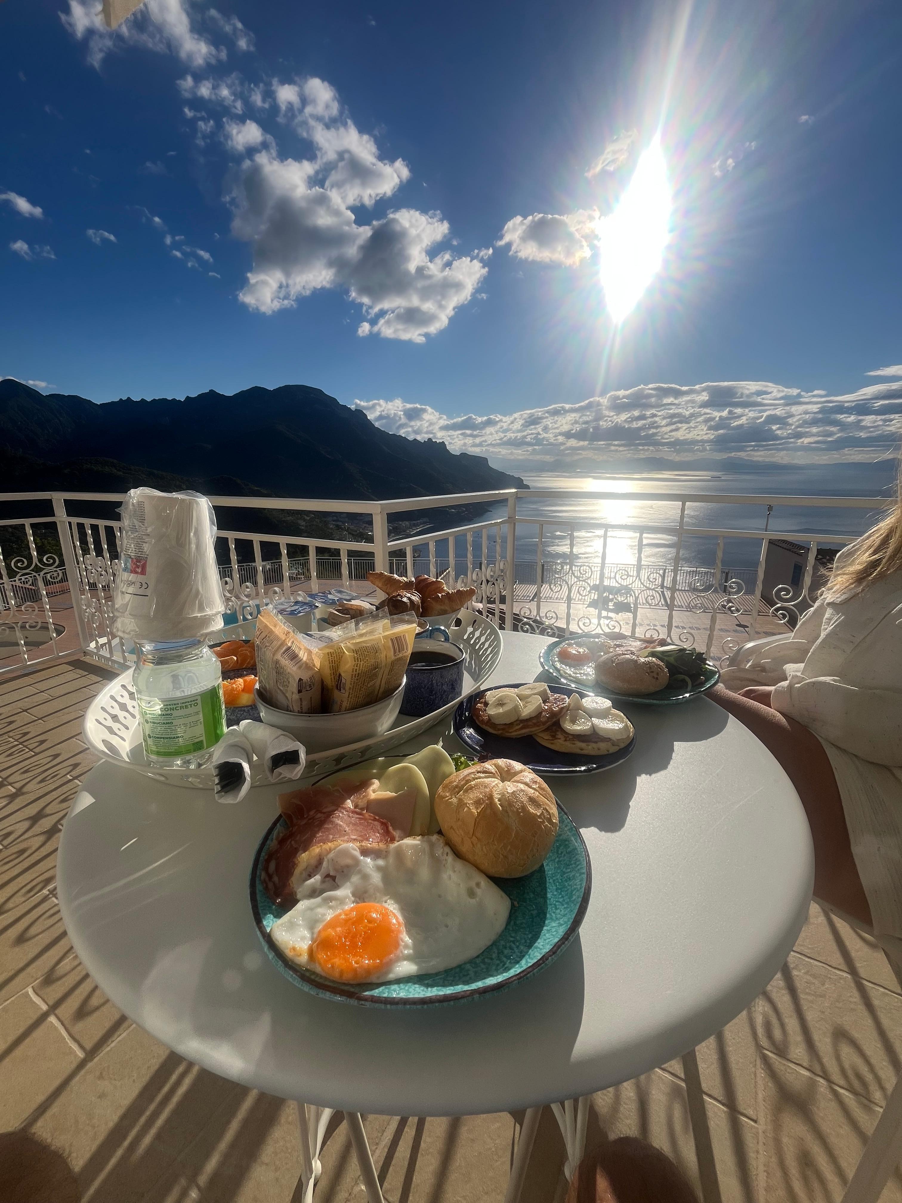 Breakfast in the balcony 