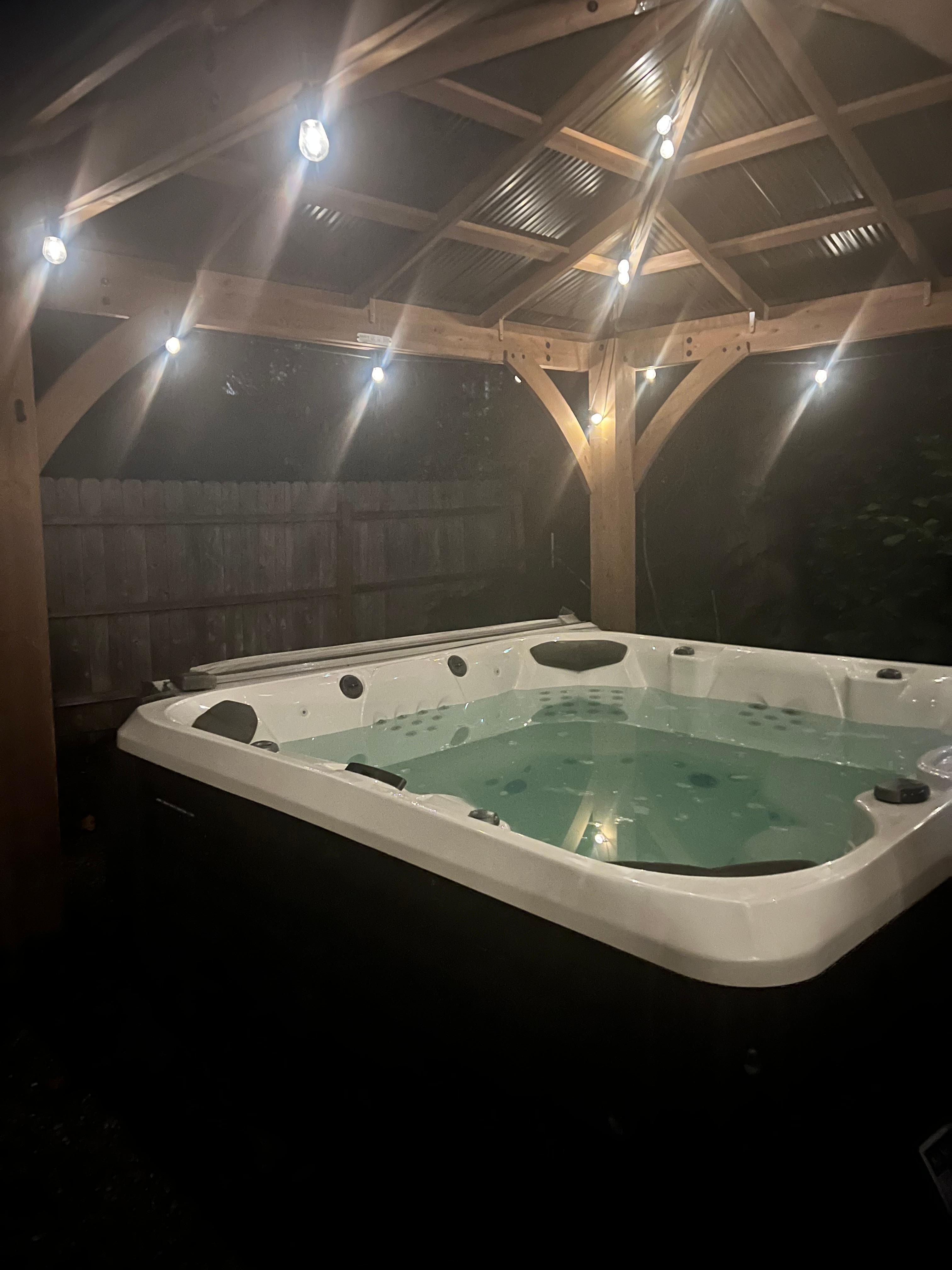 Relaxing end to the day 🥂 