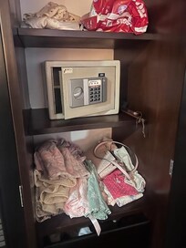 safe box did not have any instructions