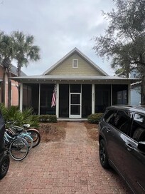 Loved this lovely and CLEAN bungalow!