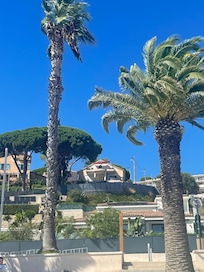 Das Haus vom Strand aus