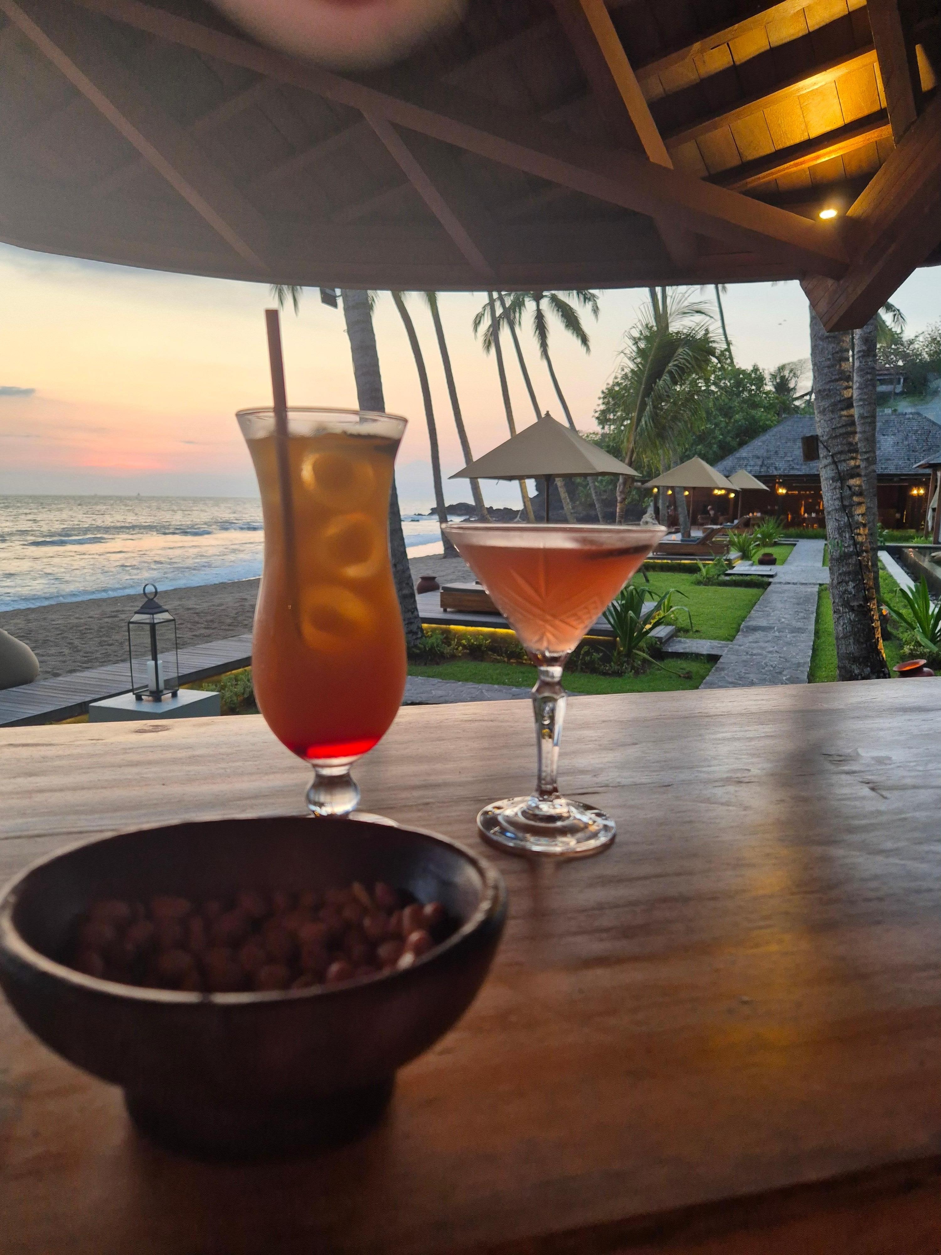 Sunset happy hour or 2 for cocktails