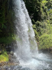 Gorgeous waterfall that you can walk behind. A 7 minutes drive from cabins “Cavernas Volcánicas” also free admission if you stay at the cabins.