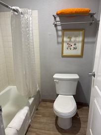 Well decorated bath and tub this is not a feature you find in many hotels these days and I live my salt baths..: )