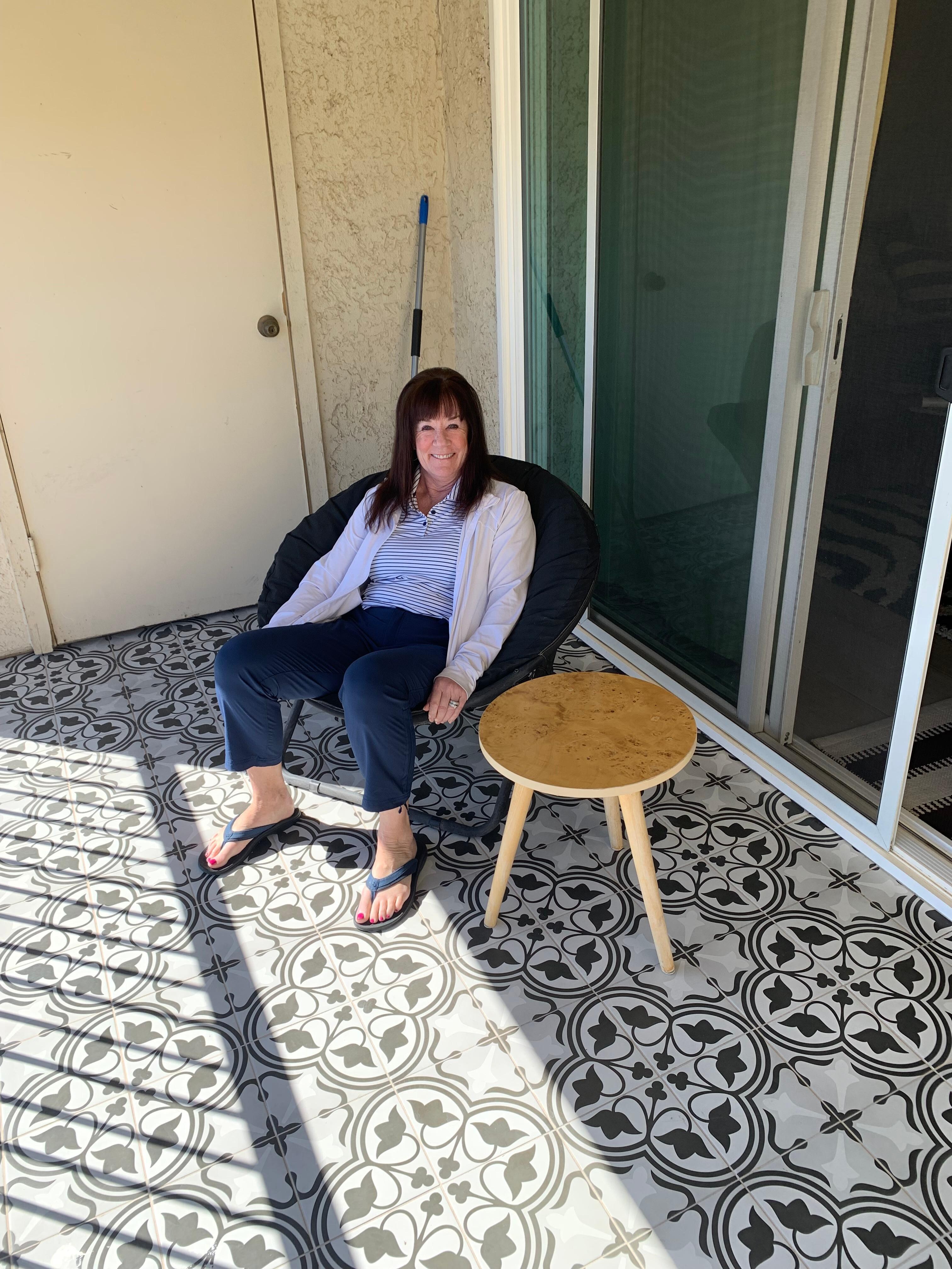 Patio camp chair. Uncomfortable. Too bad there weren’t two comfortable patio chairs to enjoy the view. 