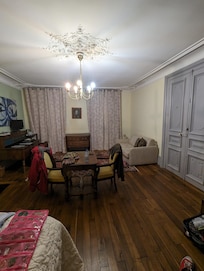 Challis Room