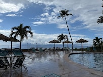 Short rainstorm at the pool